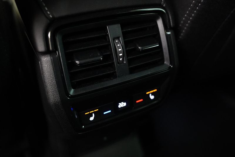 Škoda Karoq - fotka 26 z 29