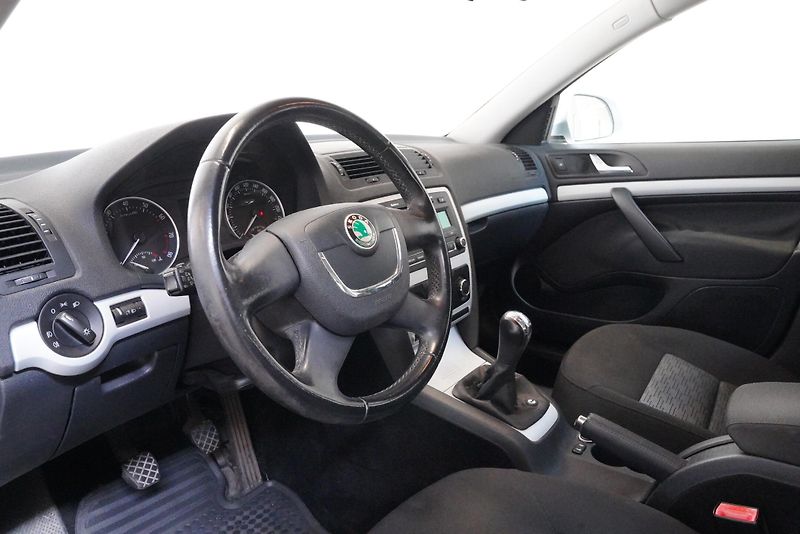 Škoda Octavia - fotka 14 z 23