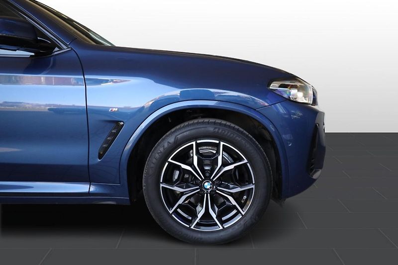 BMW X3 xDrive20i - fotka 7 z 30