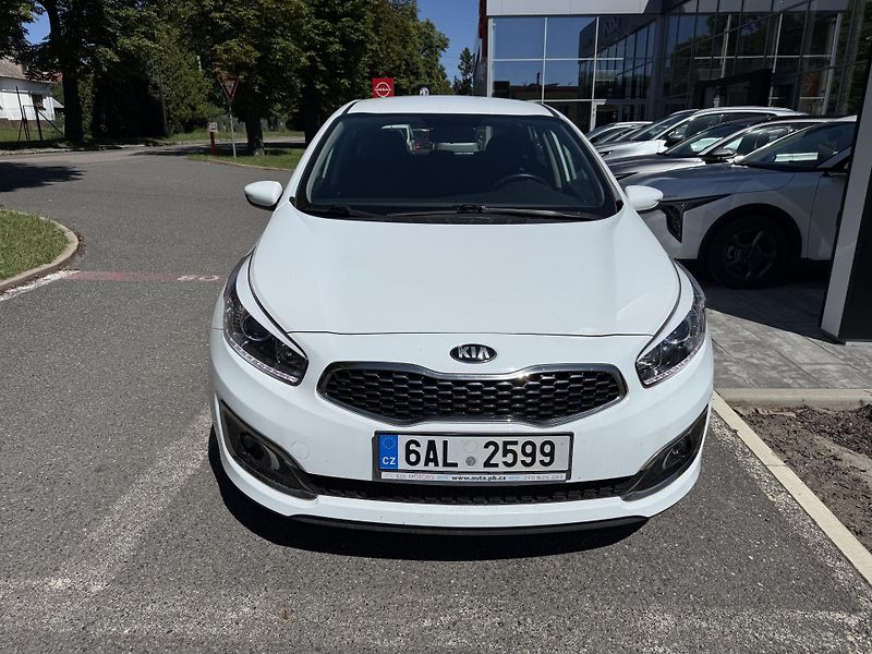 Kia Ceed 1.6 GDi 99kw - fotka 2 z 10