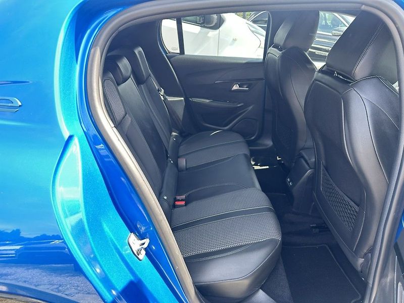 Peugeot 208 electric drive 100kW e GT Line - fotka 20 z 25