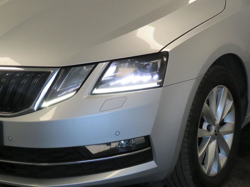 Škoda Octavia - fotka 9 z 26