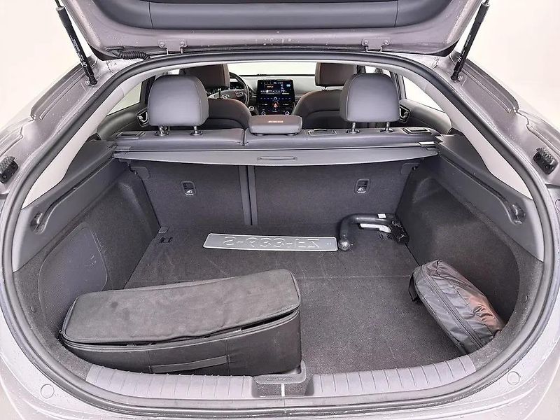 Hyundai Ioniq 100kW 38kWh Premium Tepelko TZ - fotka 13 z 16