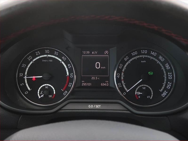 Škoda Octavia (2014) RS 2.0 TDI, Automat, Kůže - fotka 11 z 16