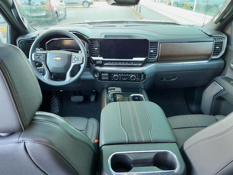 Chevrolet Silverado (2025) 6,2 V8 LPG  High Country  - fotka 28 z 52