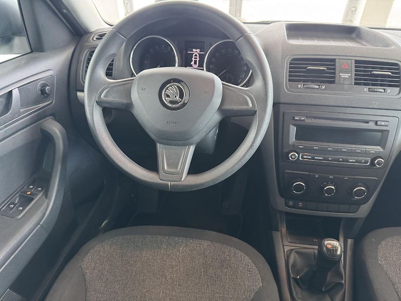 Škoda Yeti (2014) 1,6TDi GREENLINE  - fotka 11 z 13