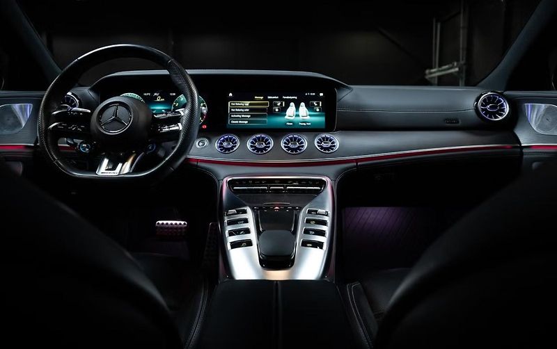 Mercedes-Benz AMG GT 43 4M Matrix 360k HuD Panorama - fotka 17 z 28