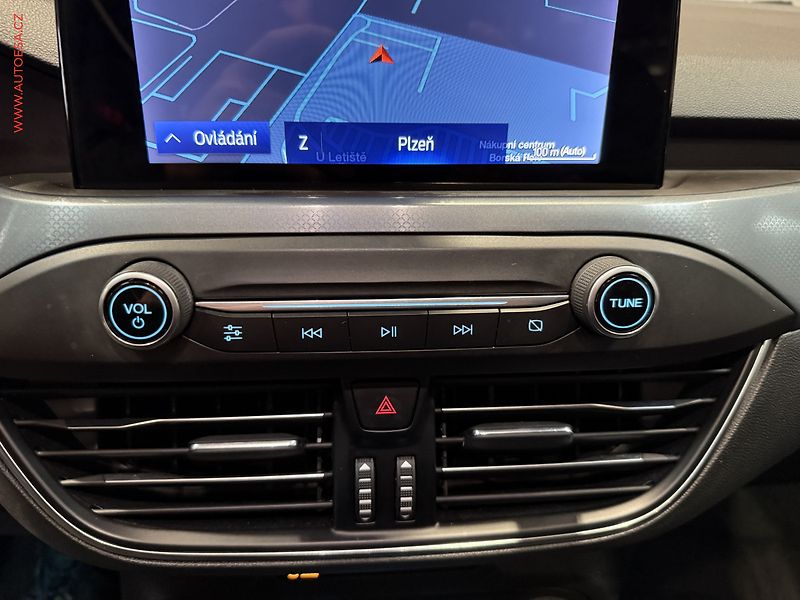 Ford Focus (2019) 1.5TDCi, Active, AT, LED - fotka 21 z 27