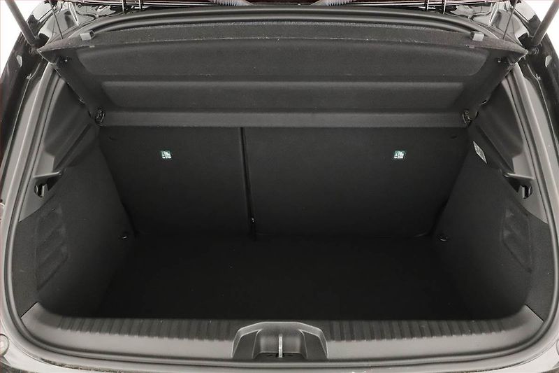Renault Clio (2025) E-Tech Hybrid, TECHNO, KAMERA - fotka 11 z 22