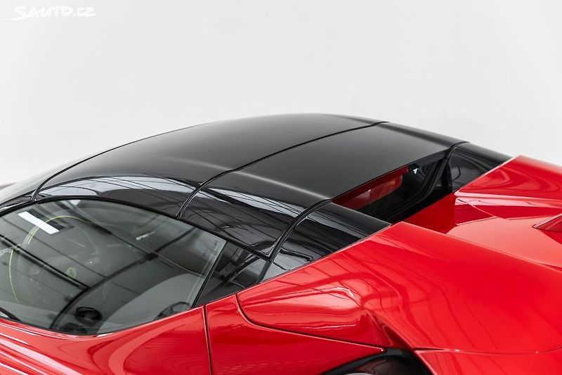 Ferrari SF90 Spider*FULL carbon*metalíza - fotka 37 z 47