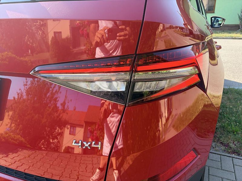 Škoda Kodiaq 2.0TDI STYLE 4x4 MATRIX ČR - fotka 6 z 61