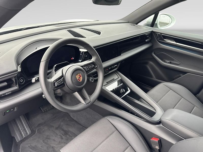 Porsche Macan 4 - fotka 16 z 30