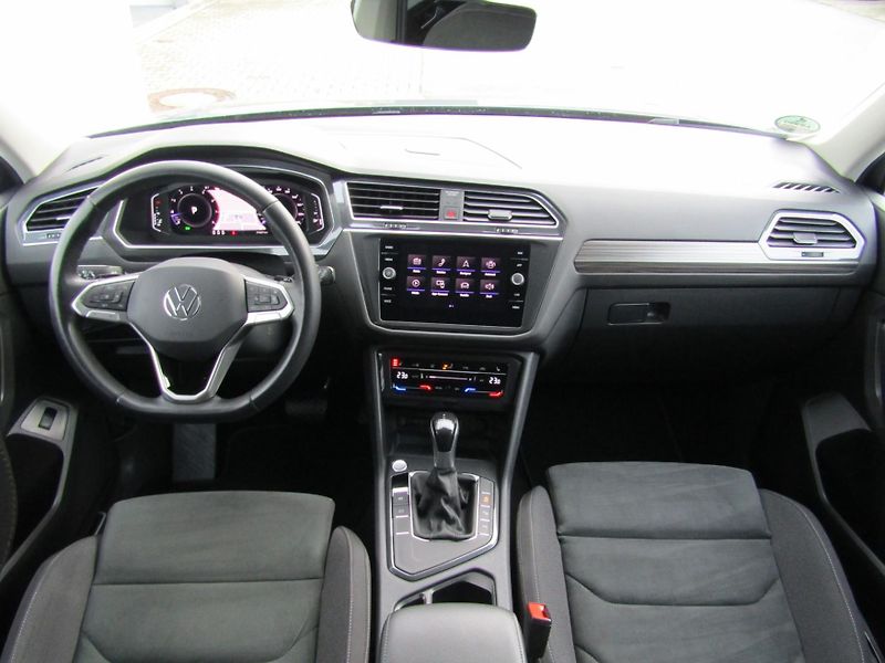 Volkswagen Tiguan (2022) Life 1,5 TSI DSG 110KW - fotka 16 z 30