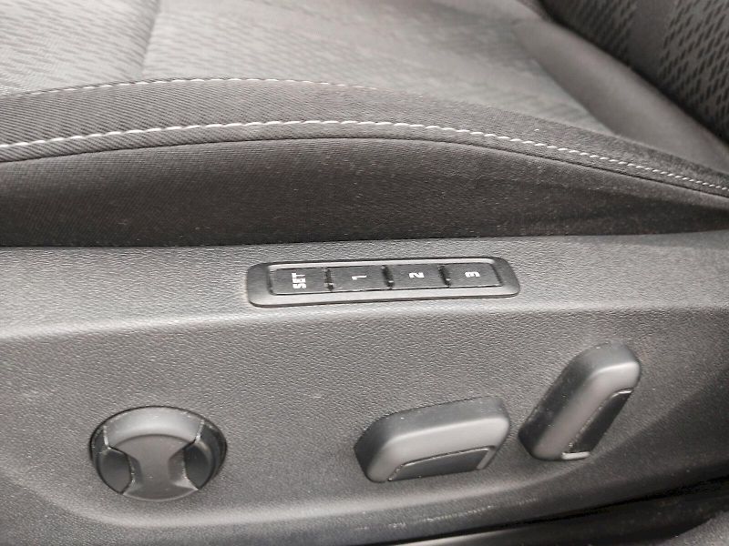 Škoda Octavia (2023) Combi Style Comfort 2,0 Tdi 11 - fotka 26 z 42