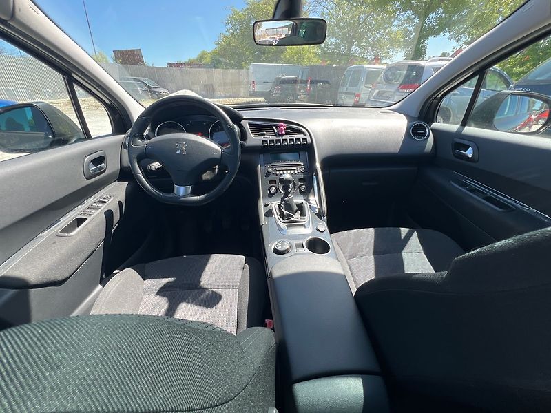 Peugeot 3008 1.6 16V - fotka 3 z 15