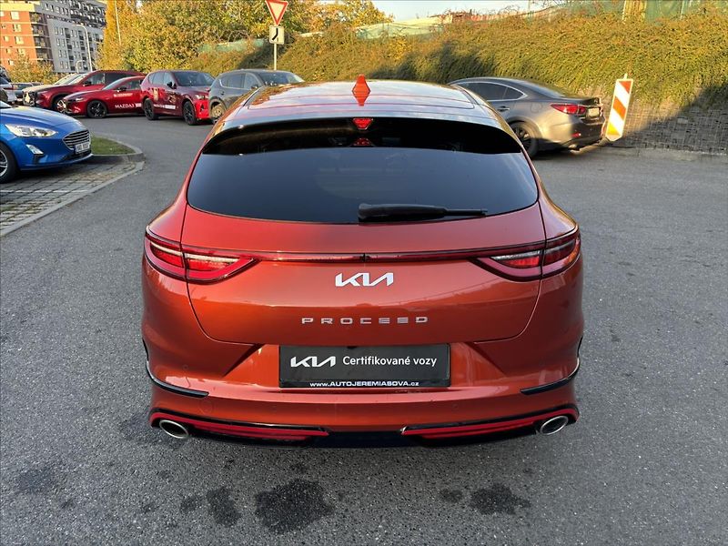 Kia ProCeed 1,6 TGDi 150kW AT GT ZÁRUKA - fotka 4 z 52