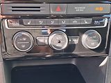 Volkswagen Golf Sportsvan (2015) 1.4 TSi, 1.maj,ČR, AC, tempo - náhled 15