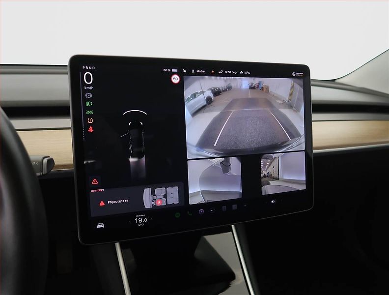 Tesla Model 3 (2019) Std Range Plus 52kWh, SoH 78% - fotka 18 z 32
