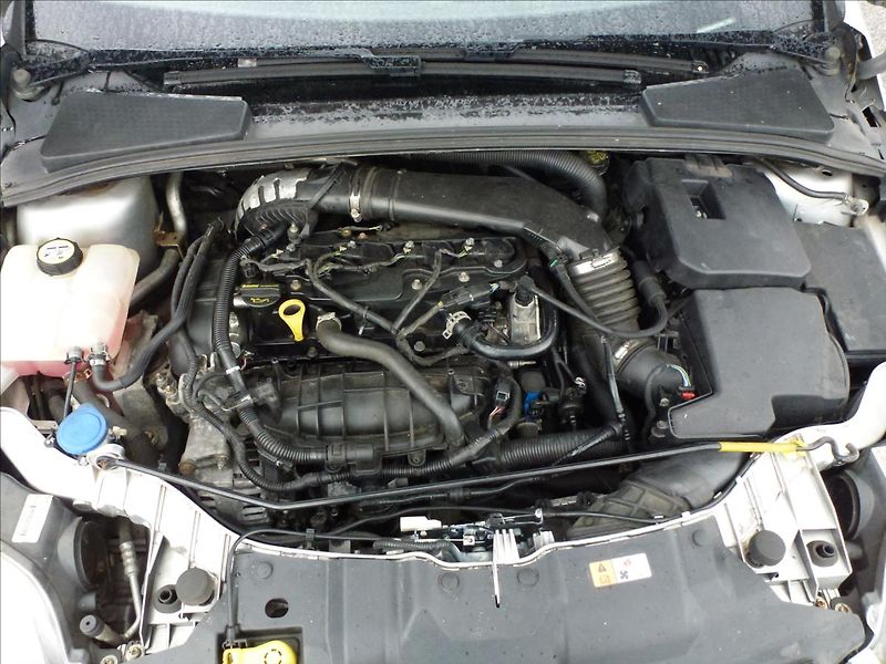 Ford Focus 1,6 16V Eco 150HP - fotka 33 z 41