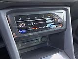 Volkswagen Tiguan 2,0 TDI 110 kW DSG Life - náhled 21
