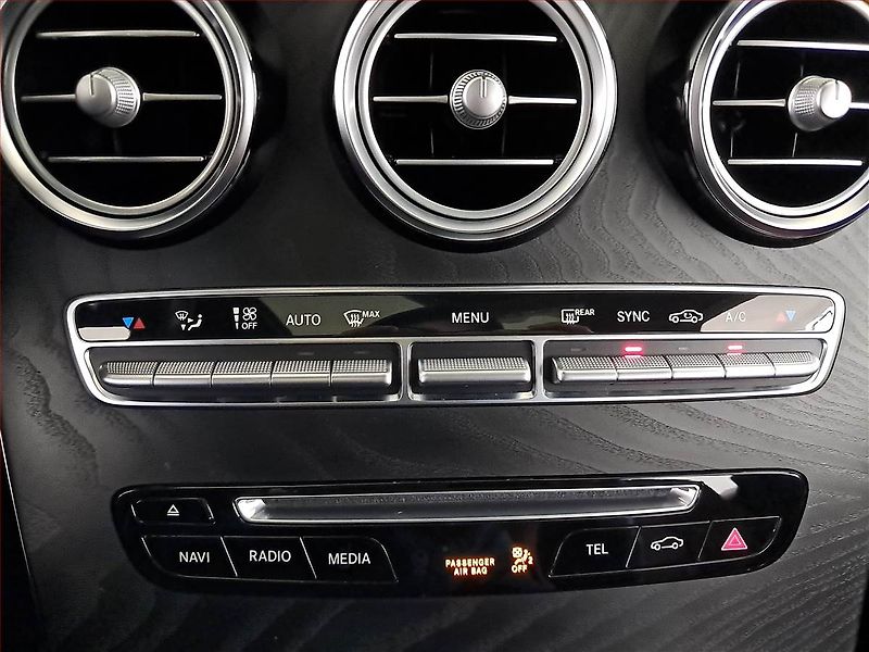 Mercedes-Benz GLC (2018) 250 d - fotka 19 z 27