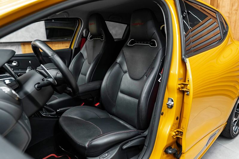 Renault Clio RS Trophy - fotka 7 z 27
