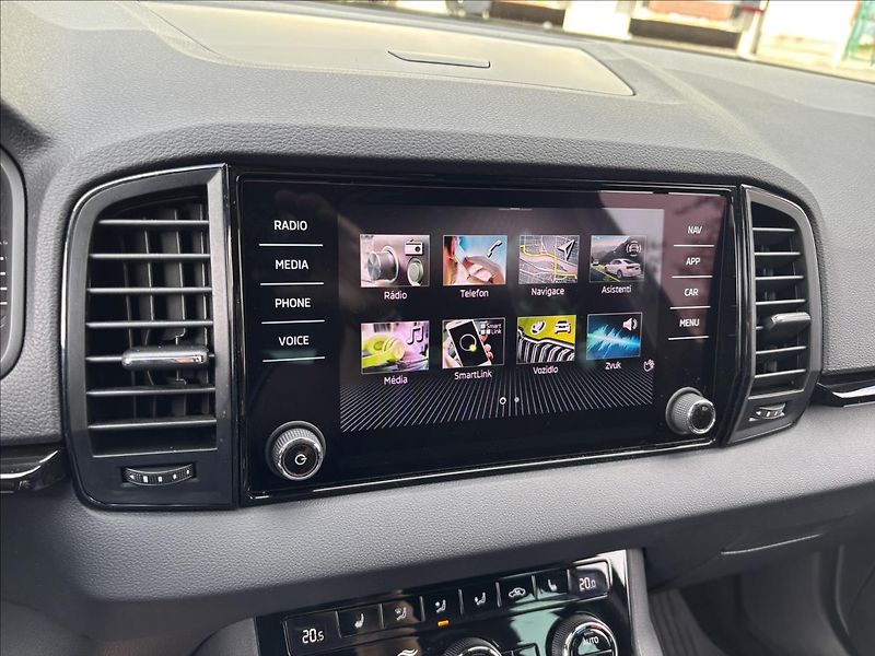 Škoda Karoq 1,5 TSI  110kW Sportline - fotka 41 z 51