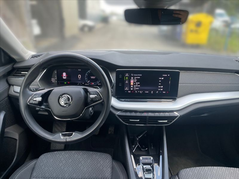 Škoda Octavia 2,0 TDI 85 Style AT 5d - fotka 9 z 11