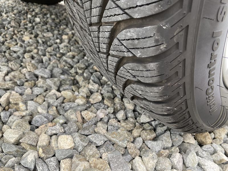 Volvo XC90 2.5TDi D5 200PS 7M 196000KM 1A - fotka 21 z 161