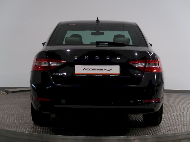 Škoda Superb (2022) STYLE 2.0TDI 147KW 4x4 DSG WEB - fotka 9 z 41
