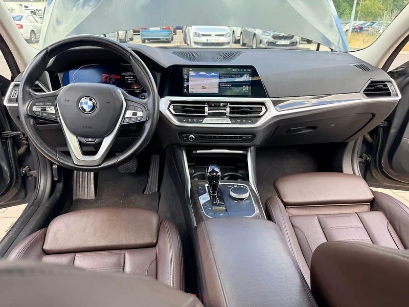 BMW Řada 3 (2021) 320d 2.0 xDrive AT Touring - fotka 9 z 18
