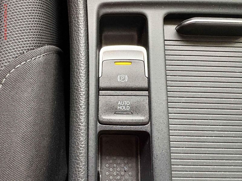 Volkswagen Golf (2013) 1.2 TSi, 2.maj, DSG, autoAC - fotka 15 z 15