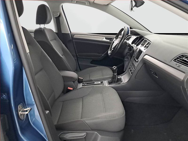 Volkswagen Golf (2016) Comfortline 1.2 TSI, Tempomat - fotka 9 z 15