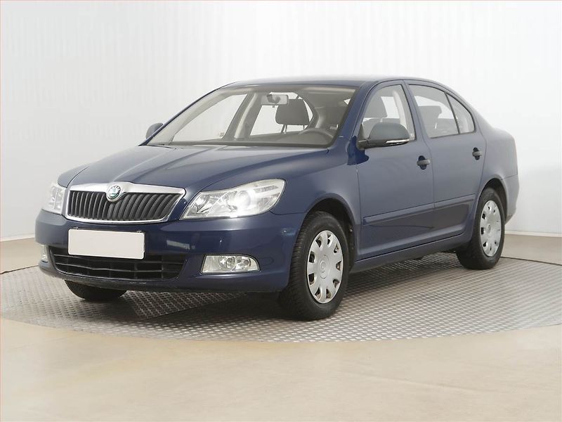 Škoda Octavia (2012) 1.2 TSI, oblíbený vůz - fotka 2 z 13