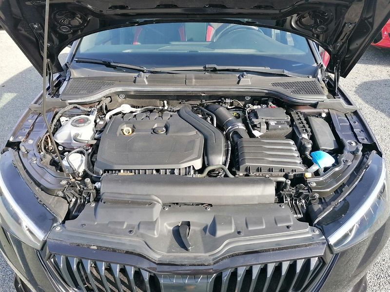 Škoda Scala (2021) 1.5 TSi MONTE CARLO 110kW,Pano - fotka 28 z 29