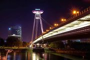 Most Slovenského národního povstání je dominantou Bratislav. Vévodí mu restaurace na hlavici pylonu ve výšce 85 metrů, která dnes nese název UFO. Je spojená s vyhlídkovou plošinou, z níž je za dobré viditelnosti možné dohlédnout až sto kilometrů daleko.