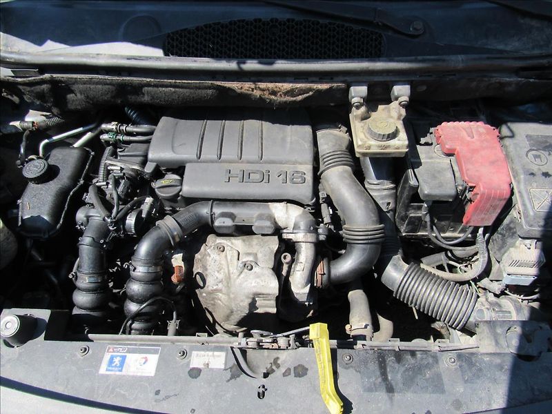 Peugeot Partner 1,6 HDI 55kW - fotka 23 z 26