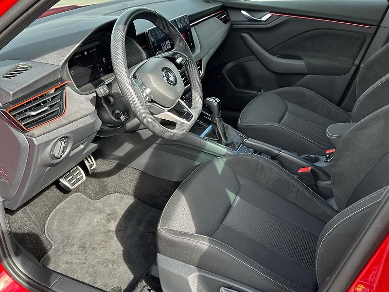 Škoda Kamiq 1,5 TSI / 110 kW Drive Extra D - fotka 11 z 23