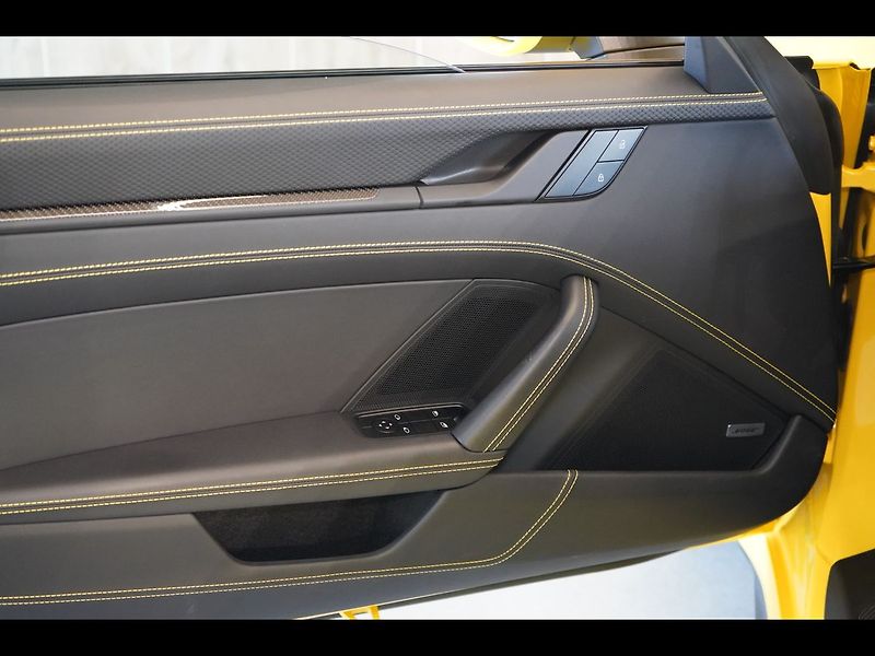 Porsche 911 GT3 Touring, Lift, Bose, PDLS - fotka 23 z 49