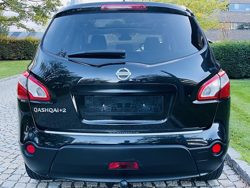 Nissan Qashqai 2.0i +2 MAN 1MAJ TAŽNÉ KAMERA - fotka 15 z 46