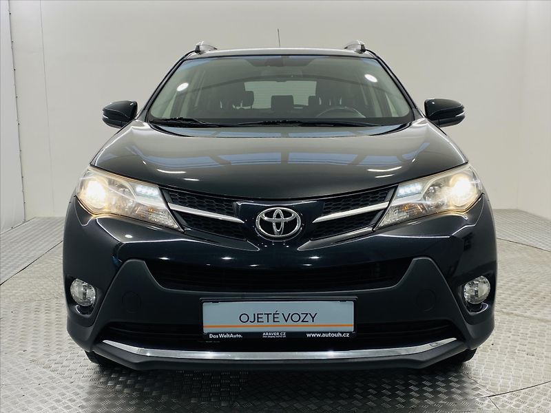 Toyota RAV4 2,0 VVT-i 4X4 - fotka 4 z 25