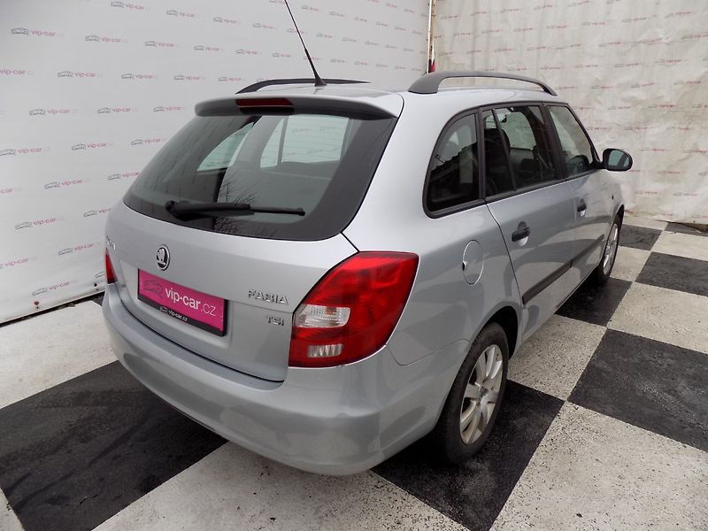 Škoda Fabia (2013) 1.2TSi/Klimatizace/ - fotka 7 z 29