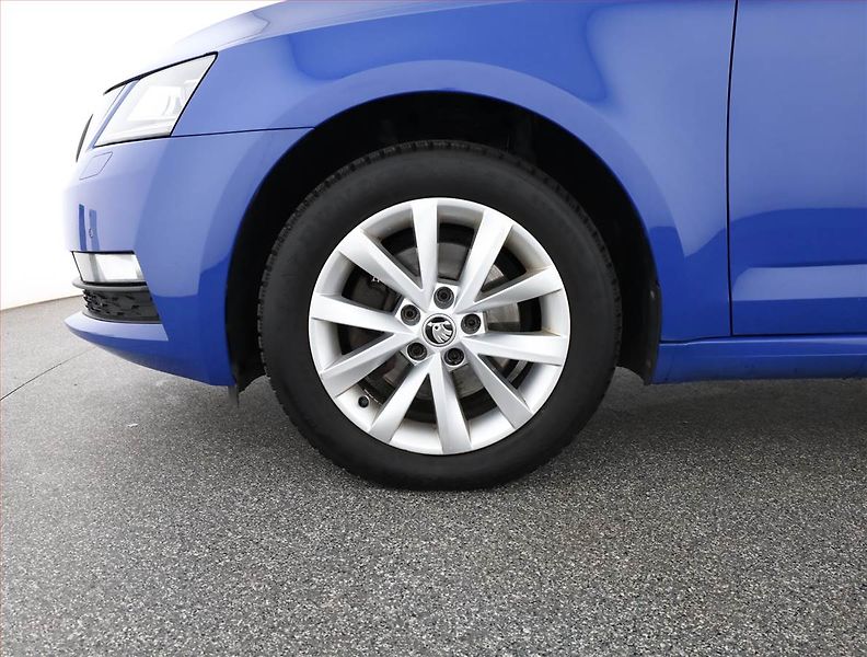Škoda Octavia (2020) Ambition 2.0 TDI, Navi - fotka 17 z 17