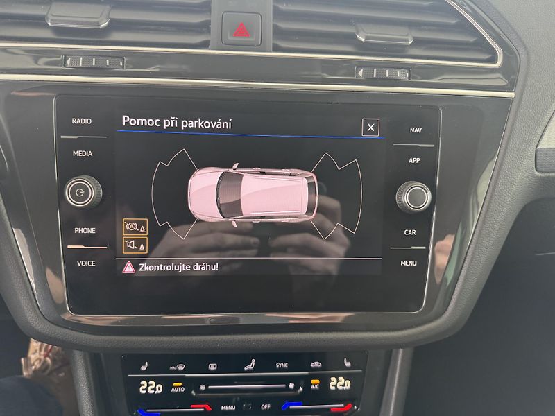 Volkswagen Tiguan (2023) 2,0TDi DSG REZERVACE - fotka 32 z 38