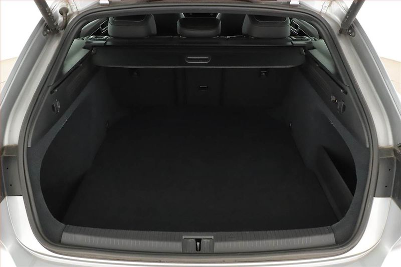 Volkswagen Arteon (2023) R-line 2.0 TDI - fotka 11 z 20