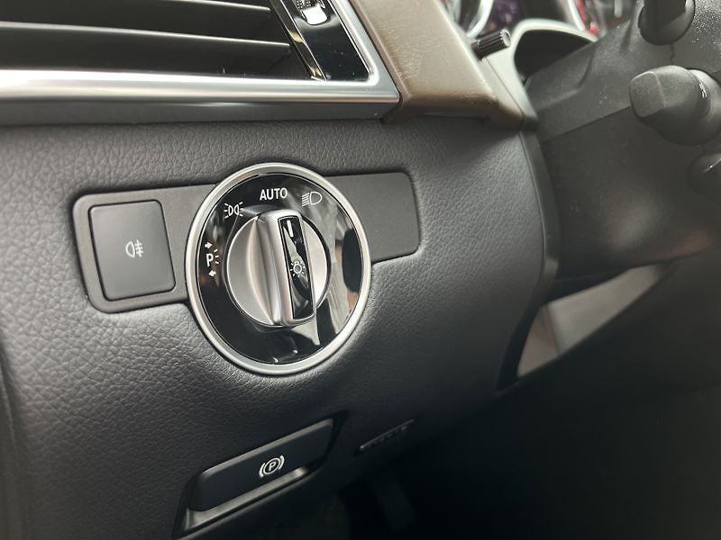 Mercedes-Benz GLS Trída 350 d 4MATIC AMG Line - fotka 12 z 20
