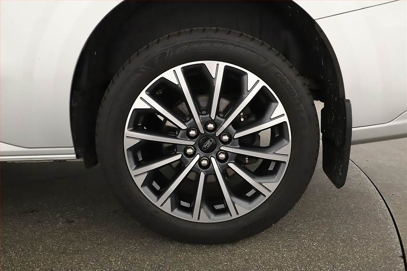 Ford Tourneo Custom (2025) 2.0 EcoBlue, TITANIUM - fotka 20 z 20
