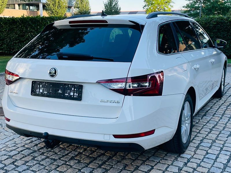 Škoda Superb 2.0TDI 1MAJITEL TAŽNÉ SERVISKA - fotka 11 z 44
