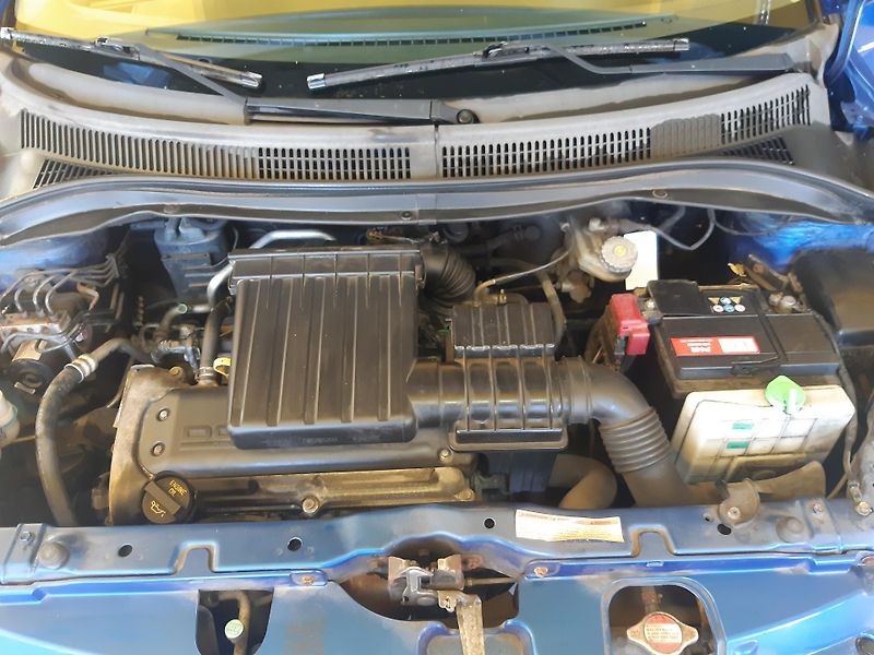 Suzuki Swift 1.3 i KLIMA ZADÁNO ! - fotka 19 z 20