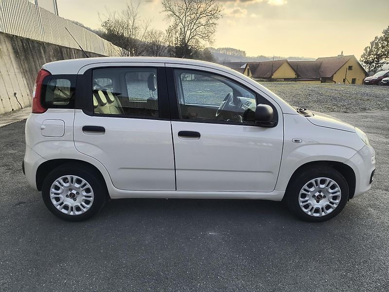 Fiat Panda (2015) 1.2 AUTOMAT NESEHNATELNÁ VERZE - fotka 9 z 47